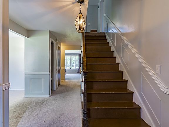 5th image of 7531 Hermitage Pl