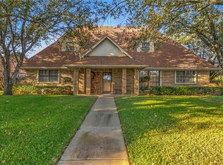 802 Shady Creek Ct, Cleburne, TX 76033