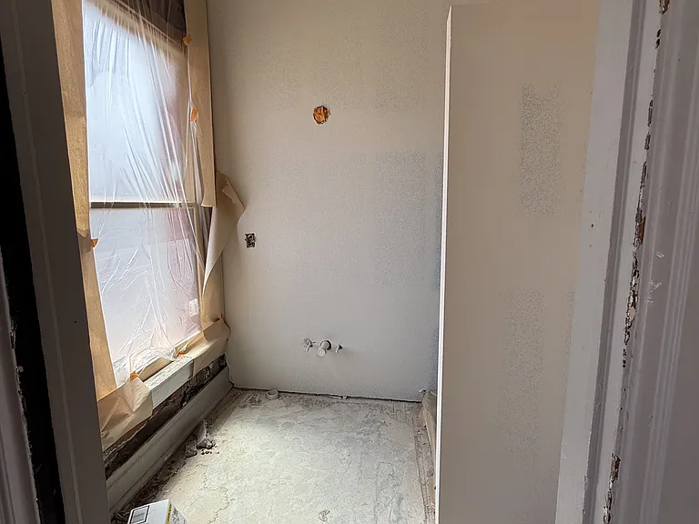 201 W Main St #6 — Photo 5