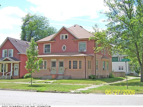 2nd image of 802 Cottonwood St