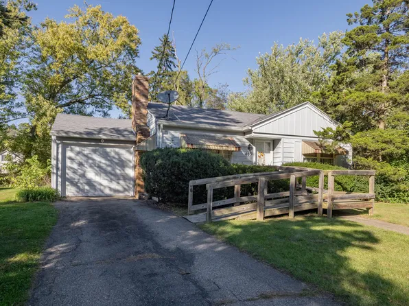 403 E Glenguile St, Parchment, MI 49004