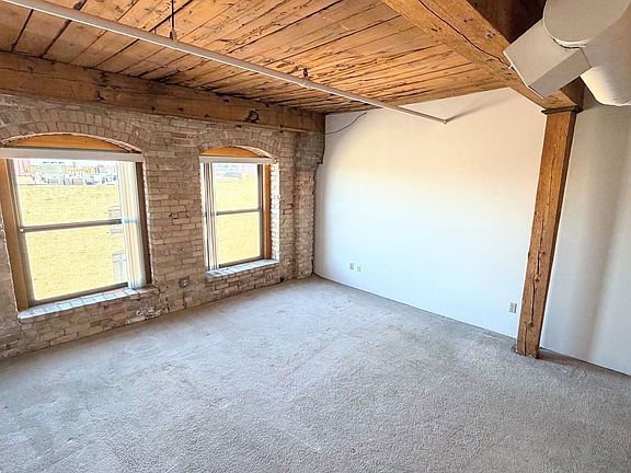 5th image of 210 N 2nd St APT 507