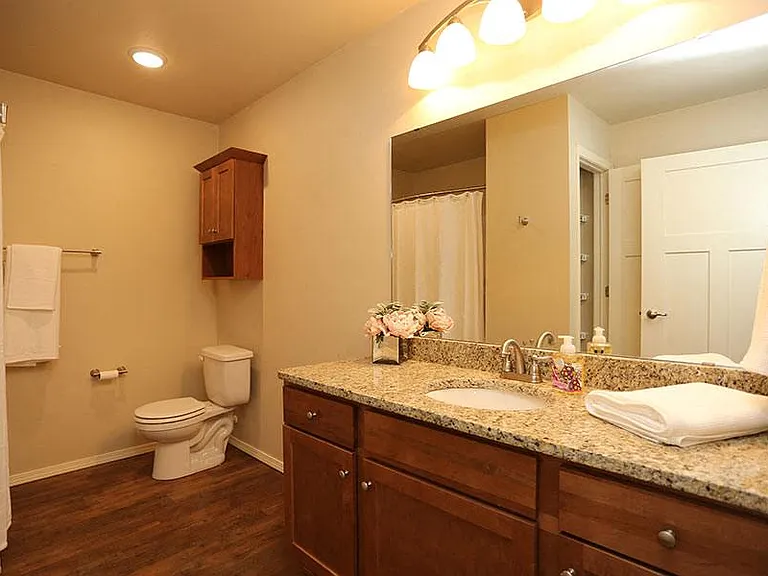 BIRCH CROSSING APARTMENTS — Photo 18
