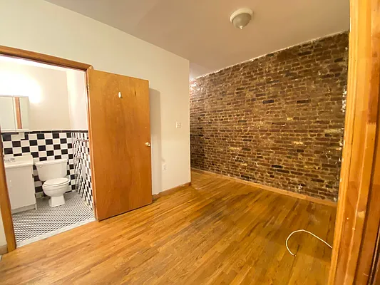 Rented by Best Apartments North Inc | media 53