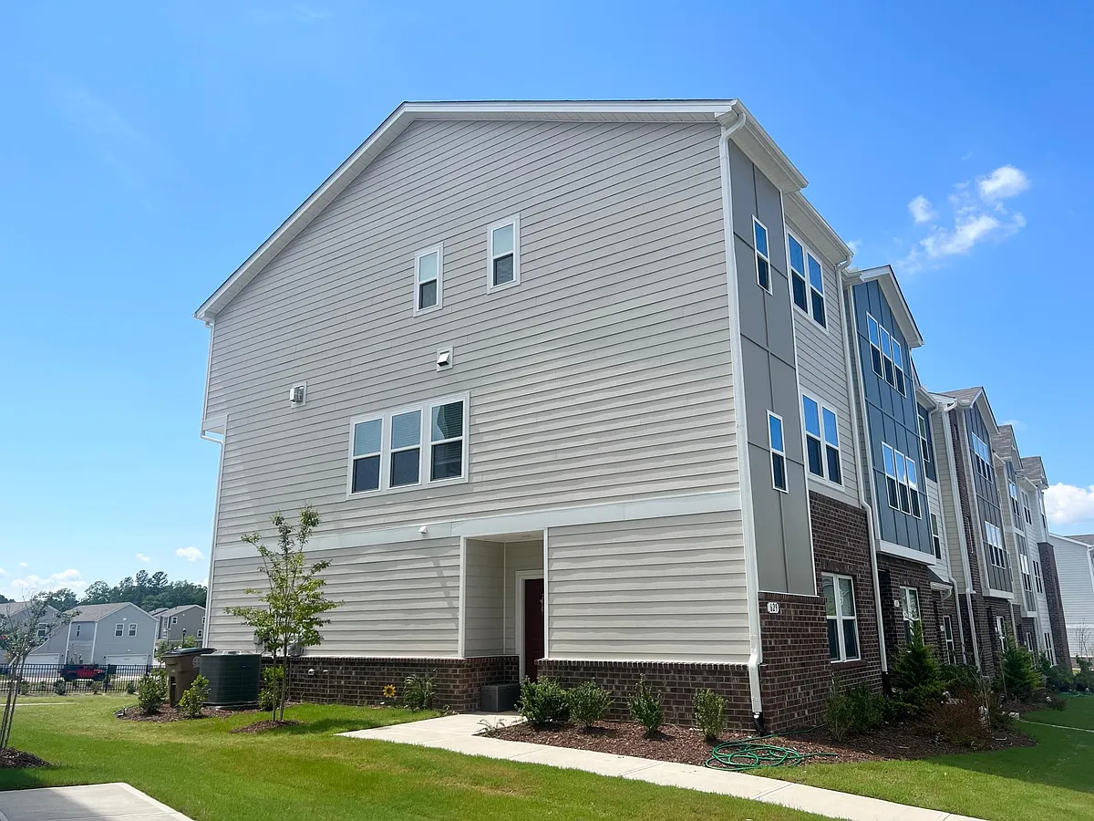 Building Photo - 629 Firebrick Dr