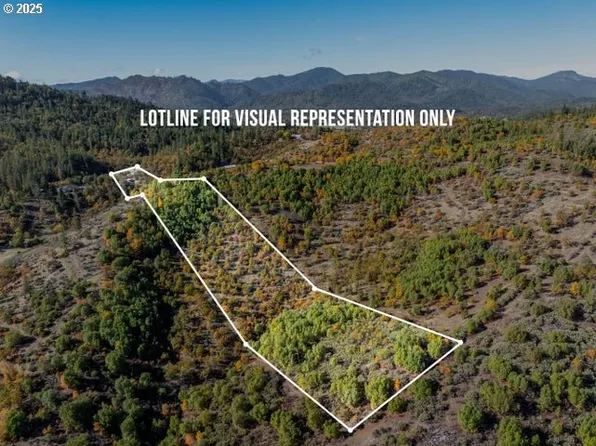 18922 Antioch Rd, White City, OR 97503