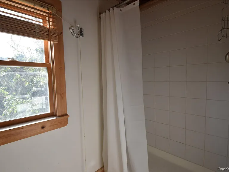 188 South Rd — Photo 12