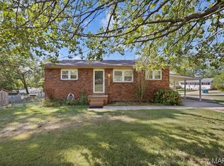 10360 Roscommon Dr, Saint Louis, MO