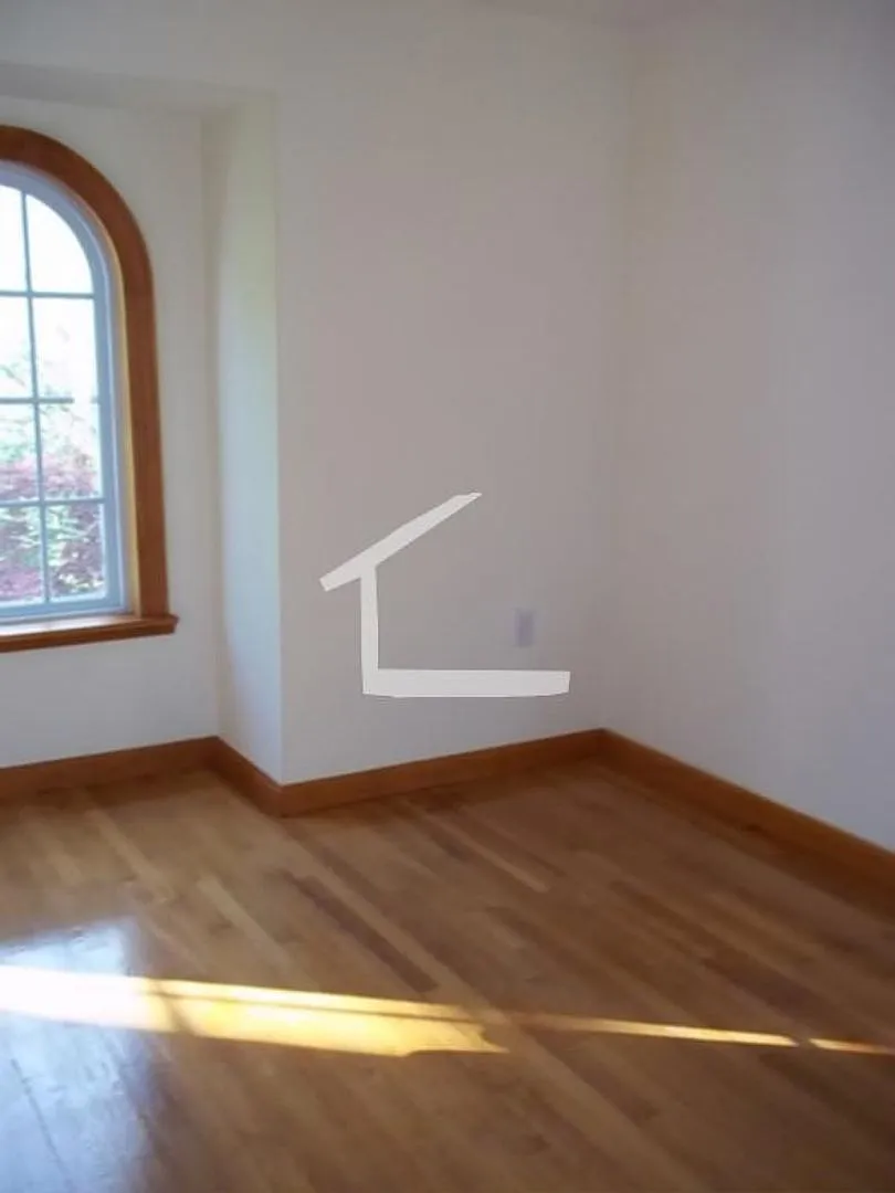 nice 4 bed in Newton — Photo 4
