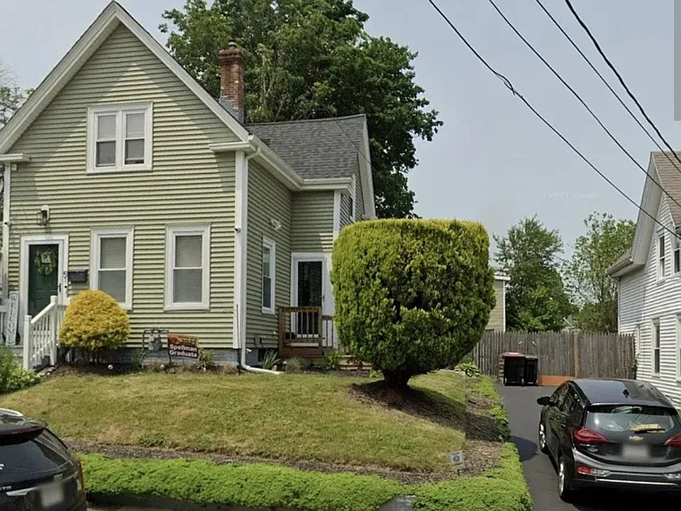 51 Myrtle St