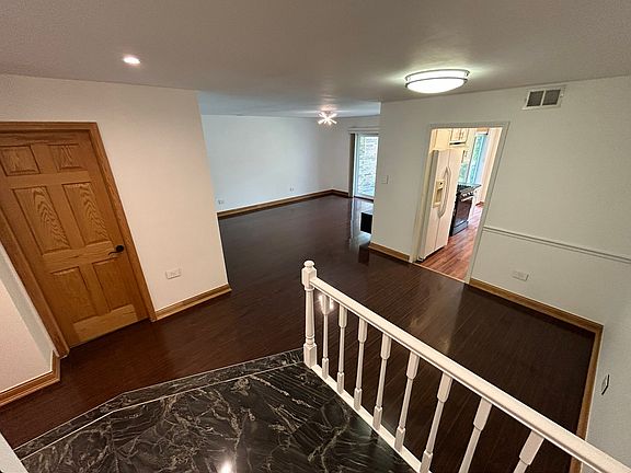 5th image of 9045 Somerset Ct #9045