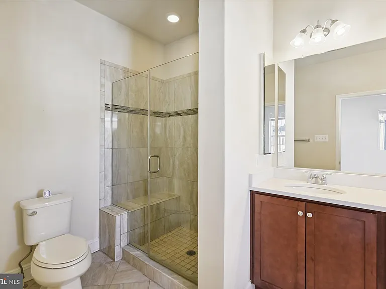 67 Linden Pl — Photo 18