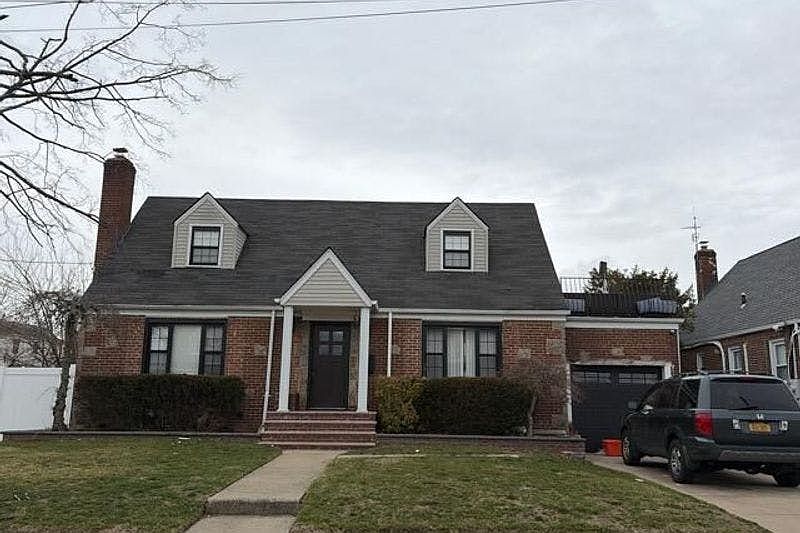 1st image of 29 Bank St