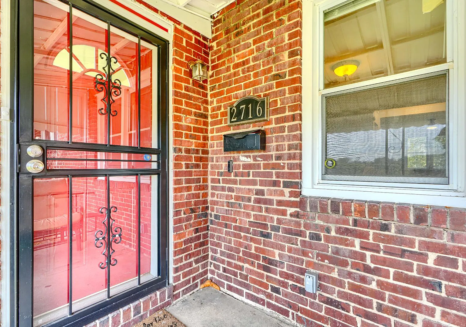 2716 N Longwood St — Photo 3