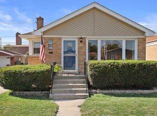5021 Lamb Dr, Oak Lawn, IL 60453