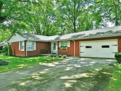 225 Sleepy Hollow Dr, Canfield, OH, 44406