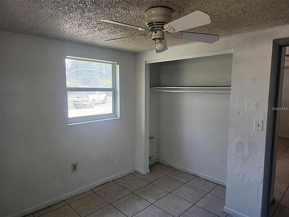 5th image of 1115 E Linebaugh Ave