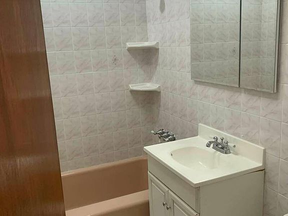 5th image of 20-82 33rd St #3
