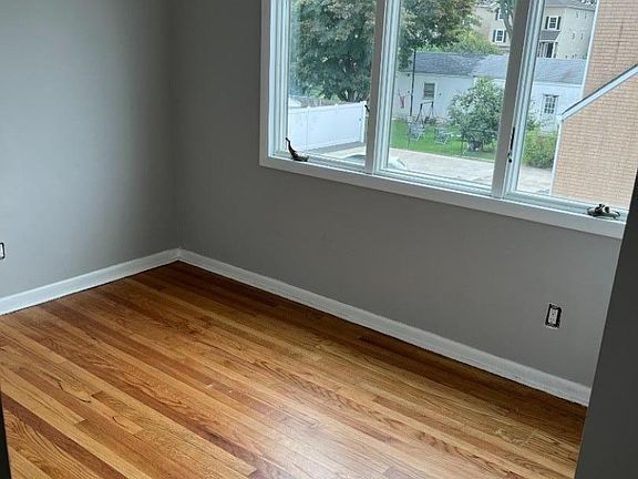 2nd image of 660 Summer St