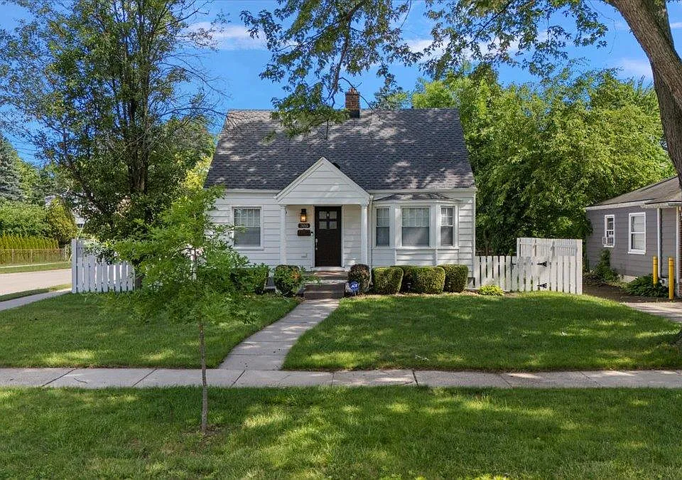 303 Midland Blvd