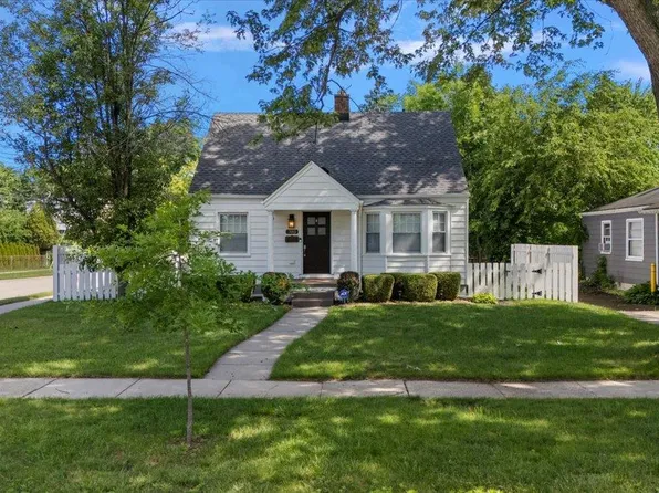 303 Midland Blvd, Royal Oak, MI 48073