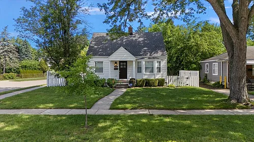 303 Midland Blvd Photo 1