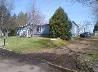 1510 14th St SW, Jamestown, ND 58401