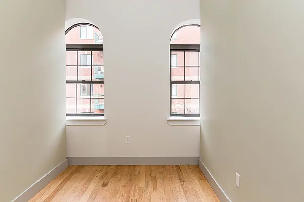 Rented by Nooklyn NYC LLC | media 48