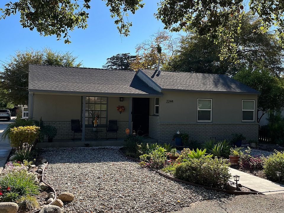 1st image of 2244 Royal Oaks Dr