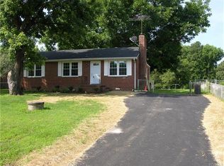 4206 Henshaw Dr, North Dinwiddie, VA 23803