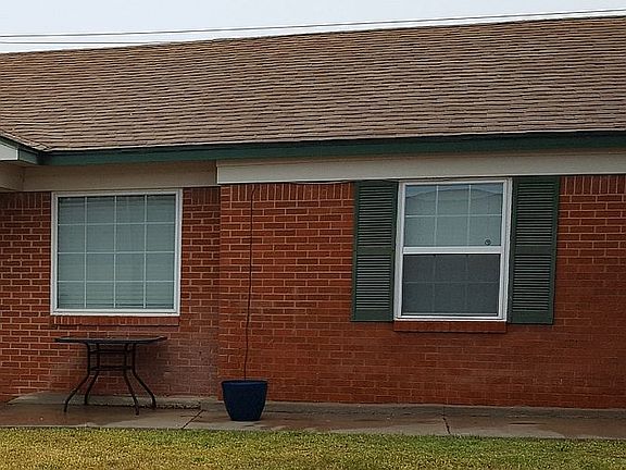 Thermal-pane vinyl windows