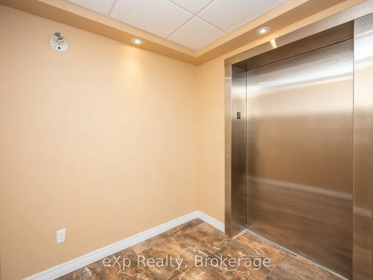 886 Golf Links Rd #204 — Photo 32