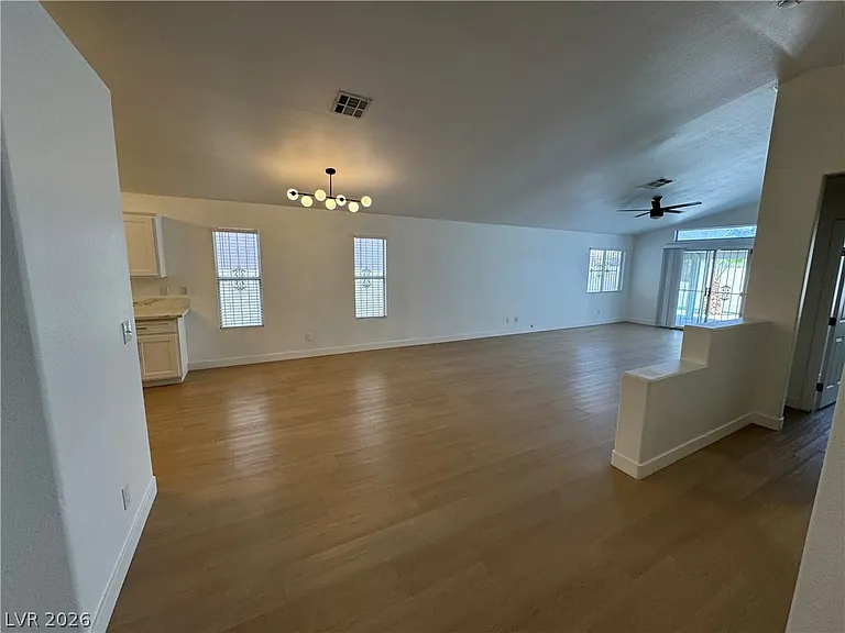 5534 Super Bowl Dr — Photo 7