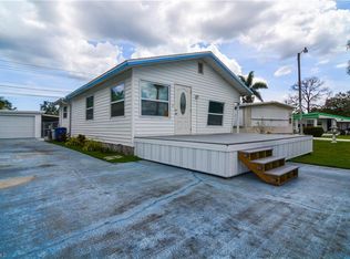 13191 Point Breeze Dr, Fort Myers, FL 33908