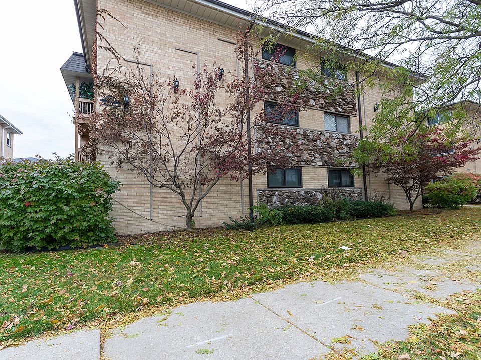 1st image of 8427 W Bryn Mawr Ave #1SE