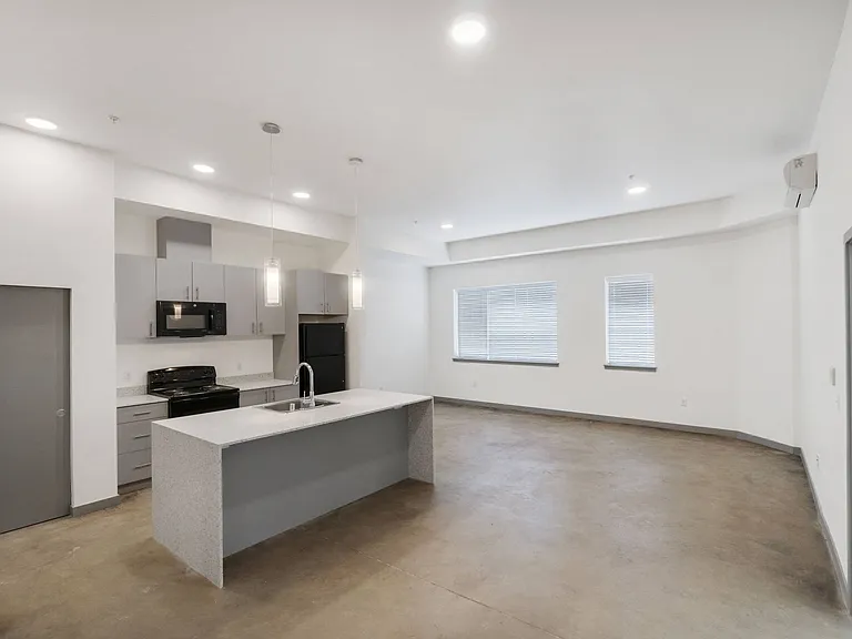 Serenity Apartments — Photo 125
