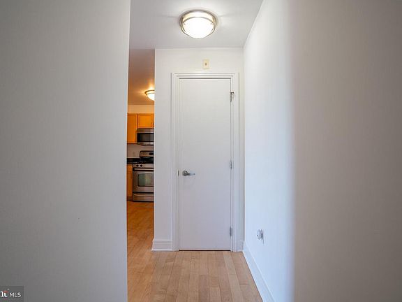 3rd image of 800 4th St SW APT N609