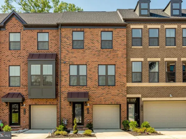 9251 Wood Violet Ct, Fairfax, VA 22031