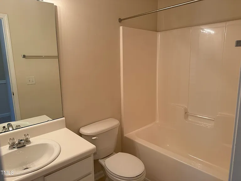 8125 Rhiannon Rd — Photo 3