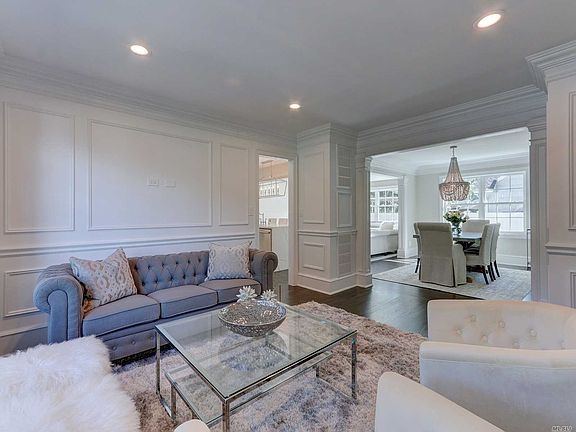 3rd image of 120 Windsor Pl