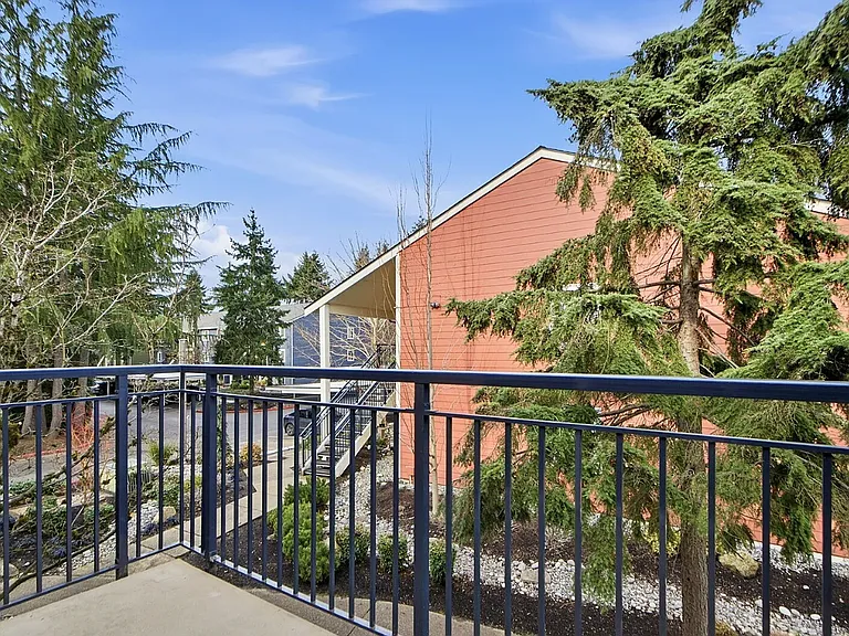 12607 SE 41st Pl #H208 — Photo 16