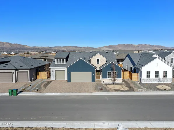 7415 Hoback Dr, Sparks, NV 89436