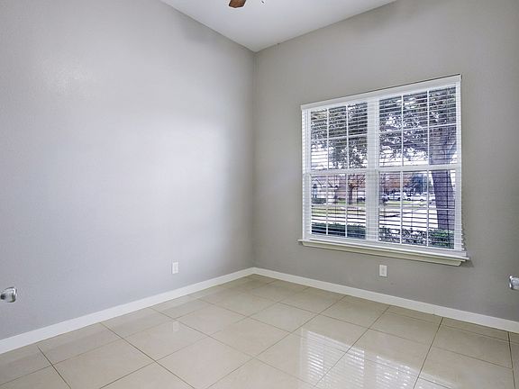 5th image of 6426 Evening Rose Ln