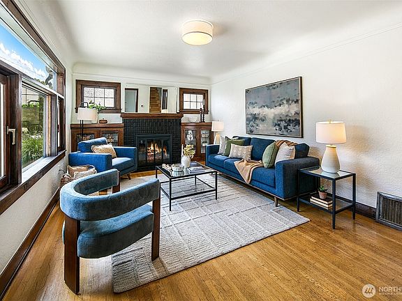 4th image of 6241 28th Avenue NE