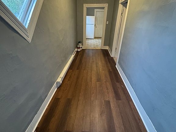 3rd image of 414 Saint Luke St