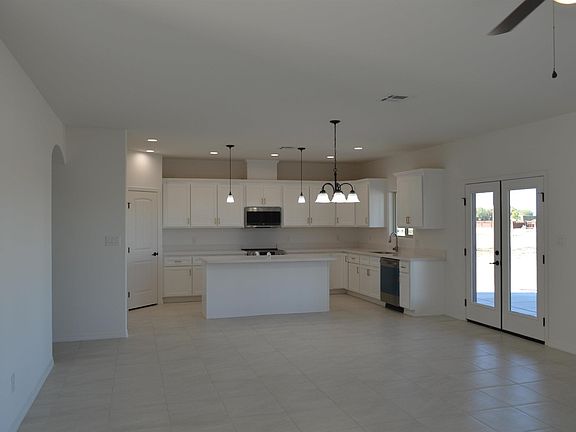 4th image of 2870 E Verona Dr