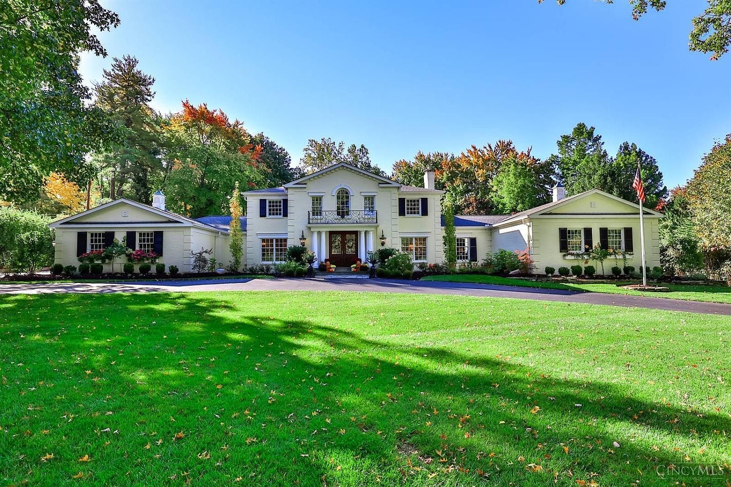 8075 Kugler Mill Rd, Cincinnati, OH 45243 Zillow