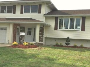 7 Baumer Rd, Sayreville, NJ 08872