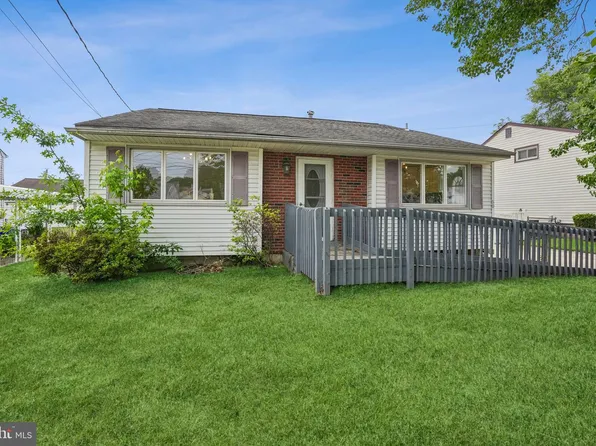 50 E Maple Ave, Bellmawr, NJ 08031
