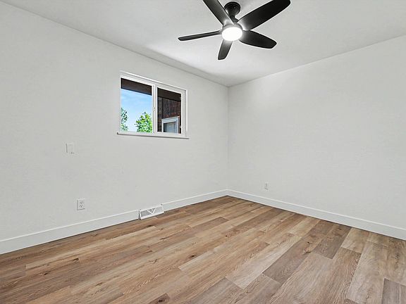 2nd image of 2490 Reed St #2490
